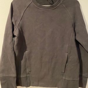 Lululemon | Black sweatshirt